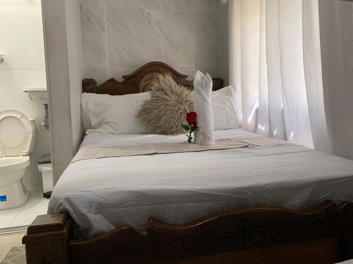 Hostal Marbella 47 Картахена Экстерьер фото